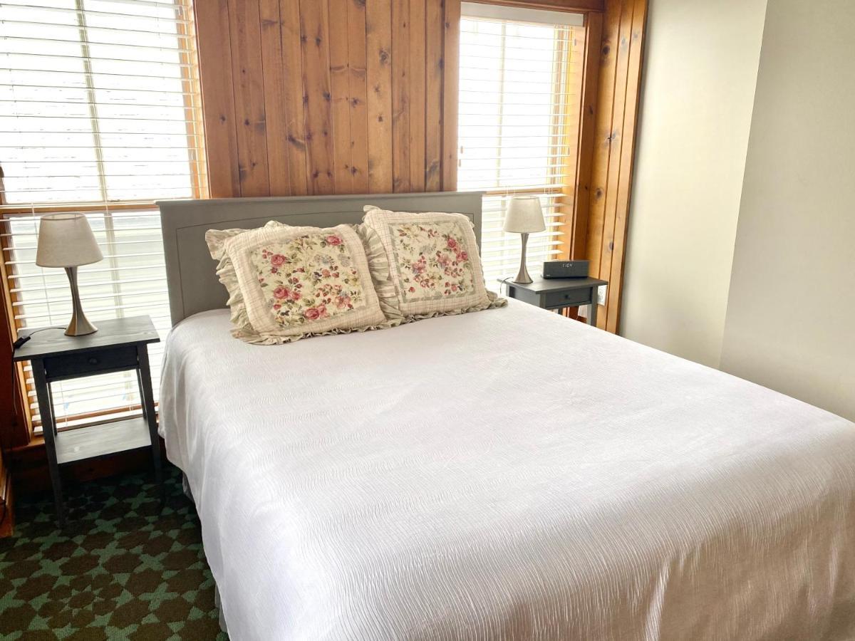 Harbor House Inn Grand Haven Δωμάτιο φωτογραφία